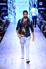 Model walk the ramp for Kunal Rawal Show at Lakme Fashion Week 2015 Day 4 on 21st March 2015 (34)_550ec6aed977e.JPG