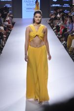 Model walk the ramp for Nikhil Thampi Show at Lakme Fashion Week 2015 Day 3 on 20th March 2015 (27)_550e8c4838929.JPG