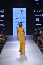 Model walk the ramp for Nikhil Thampi Show at Lakme Fashion Week 2015 Day 3 on 20th March 2015 (6)_550e8bceb01d0.JPG