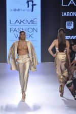 Model walk the ramp for Nikhil Thampi Show at Lakme Fashion Week 2015 Day 3 on 20th March 2015 (90)_550e8e7402bc5.JPG