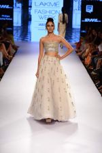 Model walk the ramp for Payal Singhal Show at Lakme Fashion Week 2015 Day 4 on 21st March 2015  (134)_550ec8e3c5d32.JPG