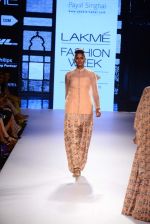 Model walk the ramp for Payal Singhal Show at Lakme Fashion Week 2015 Day 4 on 21st March 2015  (16)_550ec6e5d5e1f.JPG