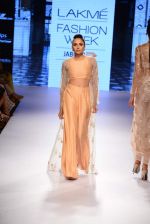 Model walk the ramp for Payal Singhal Show at Lakme Fashion Week 2015 Day 4 on 21st March 2015  (195)_550eca40127fa.JPG