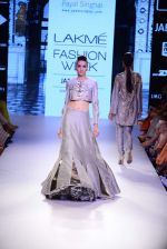 Model walk the ramp for Payal Singhal Show at Lakme Fashion Week 2015 Day 4 on 21st March 2015  (261)_550ecb53375a6.JPG