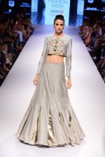 Model walk the ramp for Payal Singhal Show at Lakme Fashion Week 2015 Day 4 on 21st March 2015  (269)_550ecb5d5a5c2.JPG