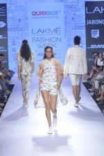 Model walk the ramp for Quirkbox Show at Lakme Fashion Week 2015 Day 3 on 20th March 2015 (13)_550e8bd29e041.JPG