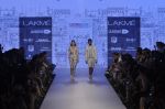 Model walk the ramp for Quirkbox Show at Lakme Fashion Week 2015 Day 3 on 20th March 2015 (6)_550e8bad9dcd3.JPG