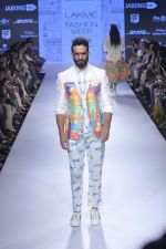 Model walk the ramp for Quirkbox Show at Lakme Fashion Week 2015 Day 3 on 20th March 2015 (71)_550e8d9c0c4e8.JPG