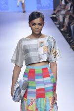 Model walk the ramp for Quirkbox Show at Lakme Fashion Week 2015 Day 3 on 20th March 2015 (78)_550e8de35cffa.JPG