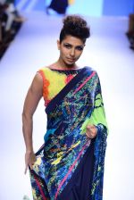 Model walk the ramp for Rimi Nayak Show at Lakme Fashion Week 2015 Day 4 on 21st March 2015 (115)_550ec9eda2d57.JPG