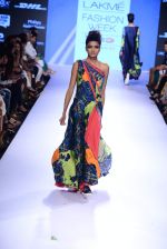 Model walk the ramp for Rimi Nayak Show at Lakme Fashion Week 2015 Day 4 on 21st March 2015 (134)_550eca67495cd.JPG