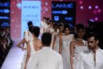 Model walk the ramp for SS Surya Show at Lakme Fashion Week 2015 Day 4 on 21st March 2015 (170)_550ecb137e317.JPG