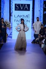 Model walk the ramp for SVA Show at Lakme Fashion Week 2015 Day 4 on 21st March 2015 (4)_550ec816cf6d3.JPG