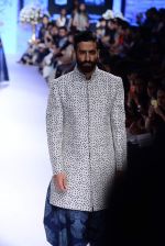 Model walk the ramp for SVA Show at Lakme Fashion Week 2015 Day 4 on 21st March 2015 (43)_550ec8a582741.JPG
