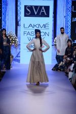 Model walk the ramp for SVA Show at Lakme Fashion Week 2015 Day 4 on 21st March 2015 (6)_550ec81f139c7.JPG