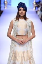 Model walk the ramp for SVA Show at Lakme Fashion Week 2015 Day 4 on 21st March 2015 (70)_550ec928b8380.JPG