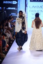 Model walk the ramp for SVA Show at Lakme Fashion Week 2015 Day 4 on 21st March 2015 (74)_550ec9388c9fd.JPG