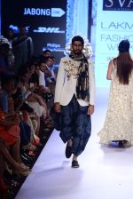 Model walk the ramp for SVA Show at Lakme Fashion Week 2015 Day 4 on 21st March 2015 (76)_550ec9406be61.JPG
