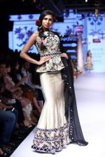 Model walk the ramp for Suneet Varma Show at Lakme Fashion Week 2015 Day 4 on 21st March 2015 (133)_550ea8be33b3e.JPG