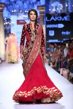Model walk the ramp for Suneet Varma Show at Lakme Fashion Week 2015 Day 4 on 21st March 2015 (202)_550ea962740a0.JPG