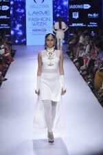 Model walk the ramp for Valliyan by Nitya Show at Lakme Fashion Week 2015 Day 3 on 20th March 2015 (57)_550e8c804069c.JPG