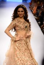Tamannaah Bhatia walk the ramp for Payal Singhal Show at Lakme Fashion Week 2015 Day 4 on 21st March 2015  (333)_550ec7d704ade.JPG