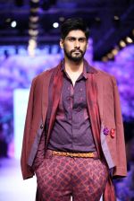Model walk the ramp for Kunal Anil Tanna Show at Lakme Fashion Week 2015 Day 5 on 22nd March 2015 (74)_550fdc6606f50.JPG