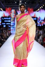 Model walk the ramp for Mandira Bedi Show at Lakme Fashion Week 2015 Day 5 on 22nd March 2015 (24)_550fdb121be14.JPG