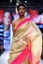 Model walk the ramp for Mandira Bedi Show at Lakme Fashion Week 2015 Day 5 on 22nd March 2015 (25)_550fdb13c88df.JPG