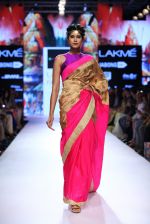 Model walk the ramp for Mandira Bedi Show at Lakme Fashion Week 2015 Day 5 on 22nd March 2015 (34)_550fdb243fccc.JPG