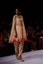 Model walk the ramp for Ridhi Mehra Show at Lakme Fashion Week 2015 Day 5 on 22nd March 2015 (150)_55100a22ea628.JPG