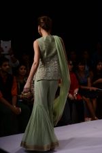 Model walk the ramp for Ridhi Mehra Show at Lakme Fashion Week 2015 Day 5 on 22nd March 2015 (206)_55100a880771f.JPG