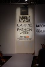 Model walk the ramp for Ridhi Mehra Show at Lakme Fashion Week 2015 Day 5 on 22nd March 2015 (3)_5510094153141.JPG
