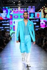 Model walk the ramp for Wendell Rodricks Show at Lakme Fashion Week 2015 Day 5 on 22nd March 2015 (133)_550fddb75c814.JPG
