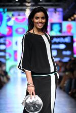 Model walk the ramp for Wendell Rodricks Show at Lakme Fashion Week 2015 Day 5 on 22nd March 2015 (238)_550fded0df79b.JPG