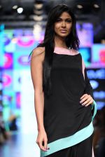 Model walk the ramp for Wendell Rodricks Show at Lakme Fashion Week 2015 Day 5 on 22nd March 2015 (245)_550fdee2a94e1.JPG