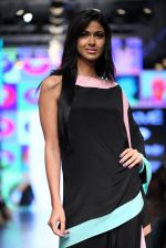 Model walk the ramp for Wendell Rodricks Show at Lakme Fashion Week 2015 Day 5 on 22nd March 2015 (246)_550fdee46f72a.JPG