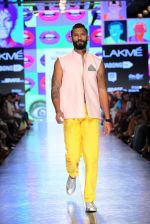 Model walk the ramp for Wendell Rodricks Show at Lakme Fashion Week 2015 Day 5 on 22nd March 2015 (51)_550fdcd63d4ba.JPG