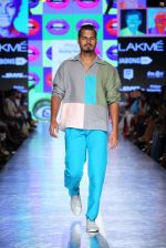 Model walk the ramp for Wendell Rodricks Show at Lakme Fashion Week 2015 Day 5 on 22nd March 2015 (91)_550fdd2d60e83.JPG