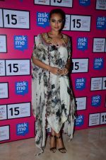 Sonakshi Sinha at Anamika Khanna Grand Finale Show at Lakme Fashion Week 2015 Day 5 on 22nd March 2015(291)_550fe67456803.JPG