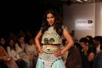 Sophie Choudry walk the ramp for Papa Dont Preach Show at Lakme Fashion Week 2015 Day 5 on 22nd March 2015 (136)_551008f87e0b6.JPG