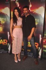 Shruti Haasan, Akshay Kumar at the launch of trailer of Gabbar Is Back in Mumbai on 23rd March 2015 (56)_55112ee4d1f96.JPG