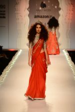 Model walk the ramp for Anju Modi on day 1 of Amazon India Fashion Week on 25th March 2015 (252)_5513ce9c81bda.JPG