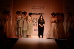 Model walk the ramp for Payal Singhal on day 1 of Amazon India Fashion Week on 25th March 2015 (235)_5513d5bc8c8bc.JPG