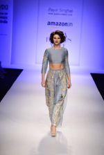 Model walk the ramp for Payal Singhal on day 1 of Amazon India Fashion Week on 25th March 2015 (92)_5513d4c7ba97a.JPG