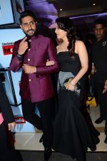 Abhishek Bachchan, Aishwarya Rai Bachchan at HT Mumbai_s Most Stylish Awards 2015 in Mumbai on 26th March 2015 (1625)_5515429648492.JPG