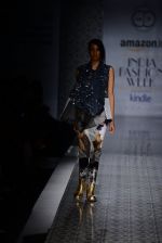 Model walk the ramp for Amit Agarwal on day 2 of Amazon India Fashion Week on 26th March 2015 (111)_5515287c88cd1.JPG