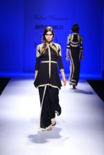 Model walk the ramp for Malini Ramani on day 2 of Amazon India Fashion Week on 26th March 2015 (264)_55152dd735c79.JPG