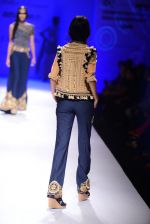 Model walk the ramp for Malini Ramani on day 2 of Amazon India Fashion Week on 26th March 2015 (332)_55152e3b0385a.JPG