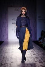 Model walk the ramp for Pallavi Mohan on day 2 of Amazon India Fashion Week on 26th March 2015 (27)_551526d735352.JPG